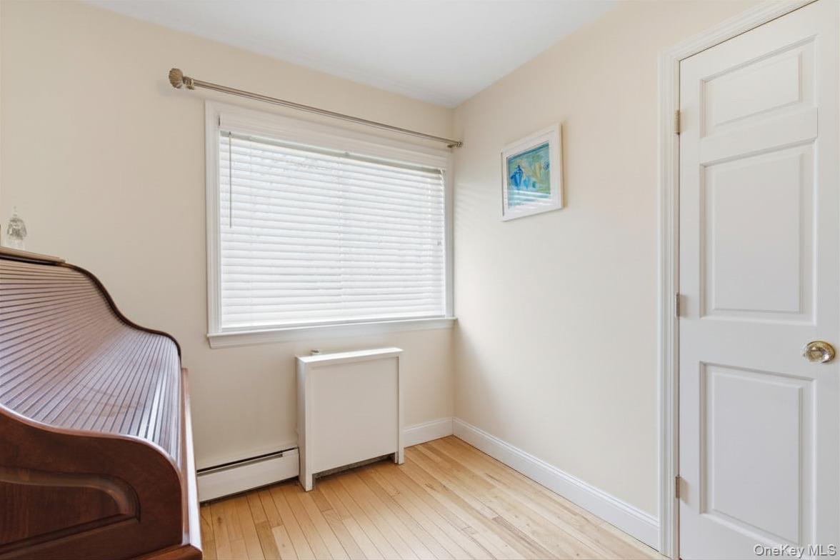 Coop Prime  Suffolk County, NY 11743, MLS-979919-17