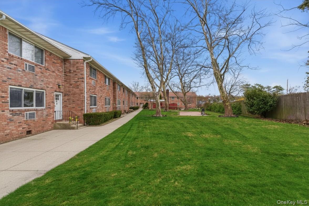 Coop Prime  Suffolk County, NY 11743, MLS-979919-2