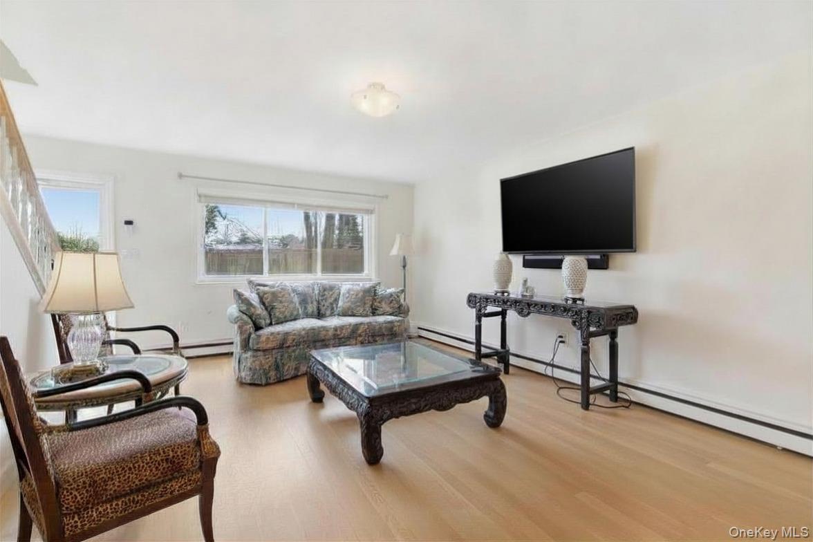 Coop Prime  Suffolk County, NY 11743, MLS-979919-5