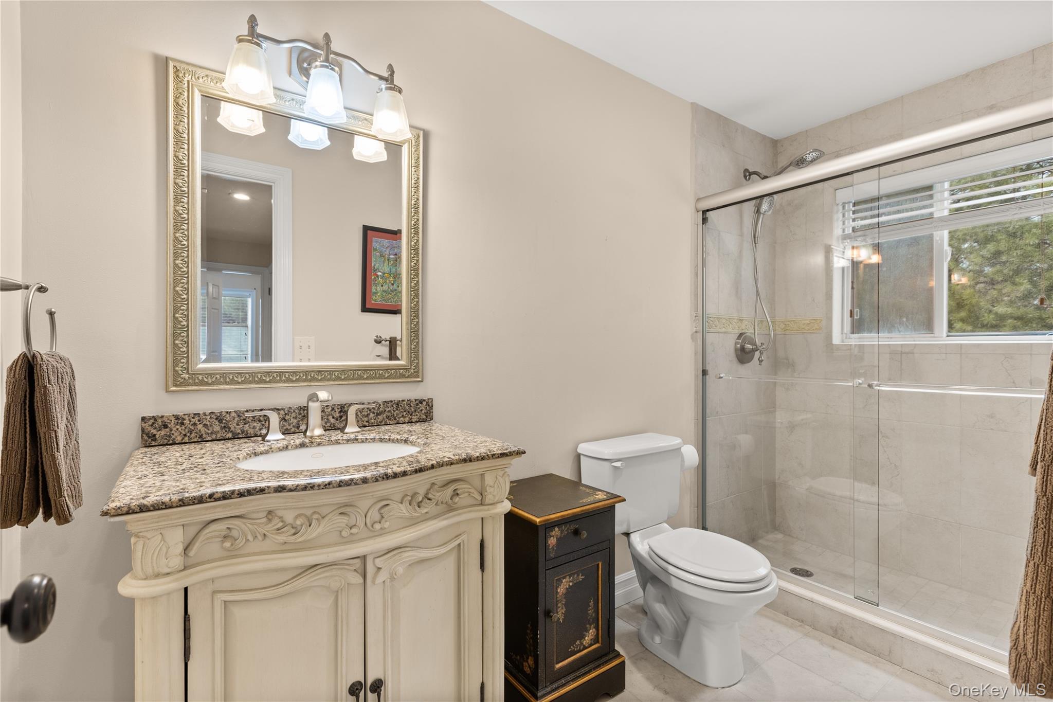 Condo Stone Gate  Suffolk County, NY 11787, MLS-979923-14