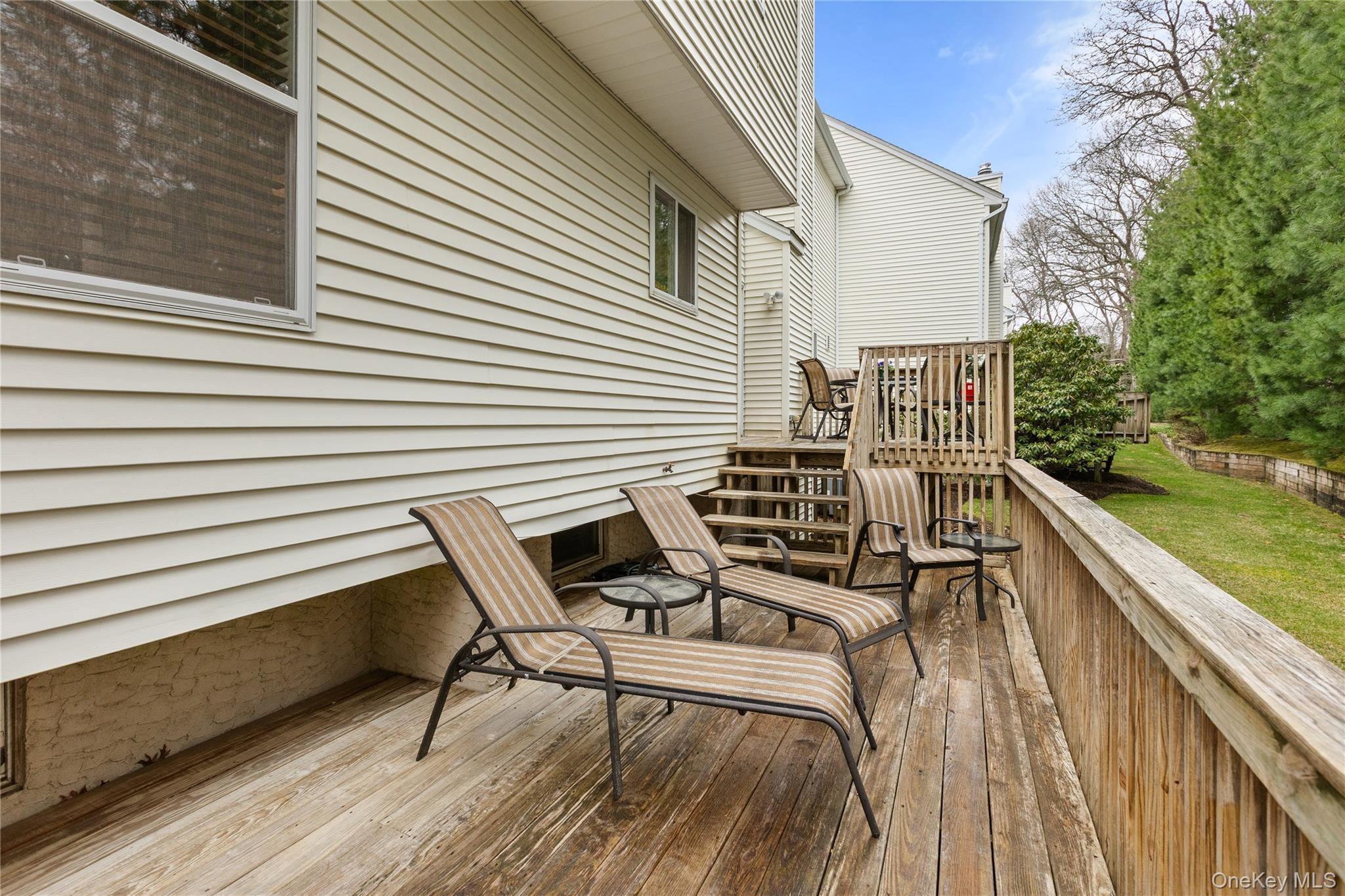 Condo Stone Gate  Suffolk County, NY 11787, MLS-979923-19