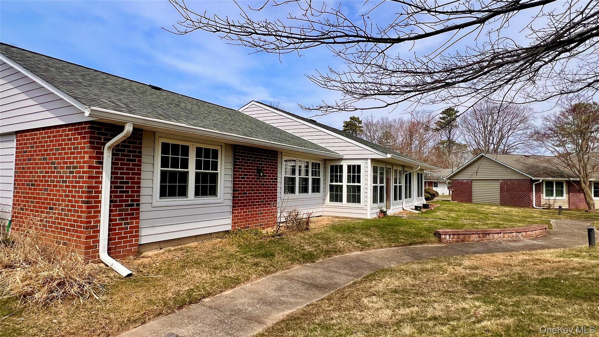 Condo Enfield  Suffolk County, NY 11961, MLS-979929-2