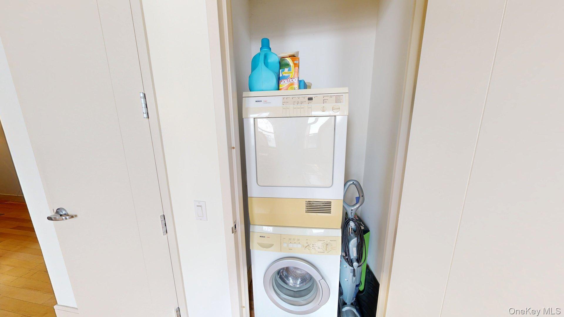 Condo Leroy Westchester County, NY 10805, MLS-979947-10