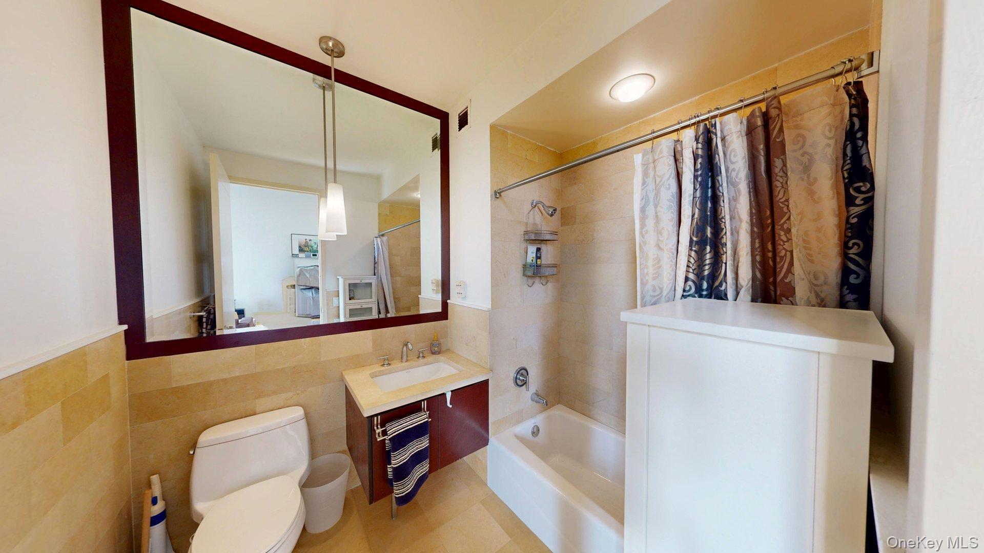 Condo Leroy Westchester County, NY 10805, MLS-979947-11