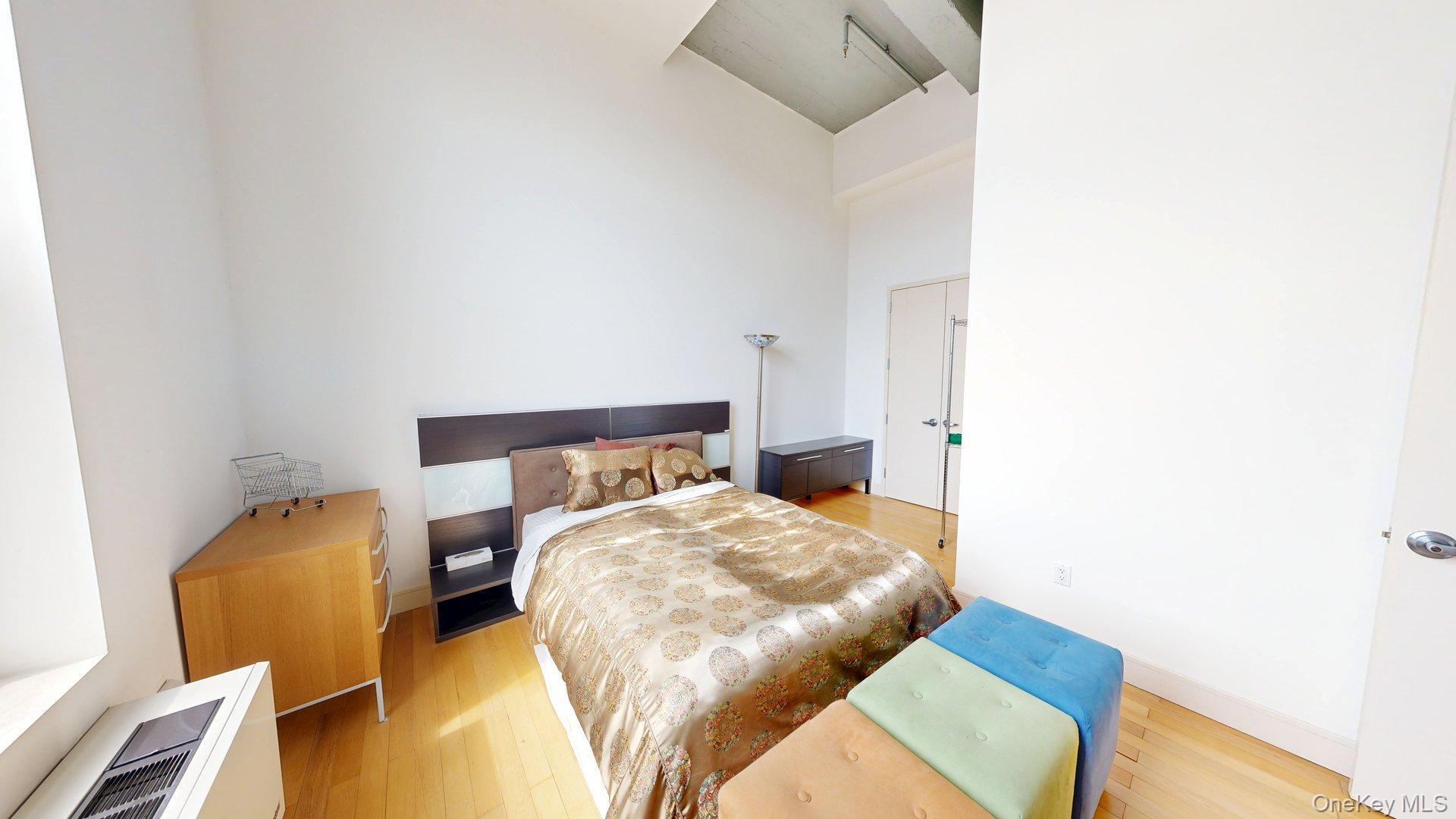 Condo Leroy Westchester County, NY 10805, MLS-979947-6