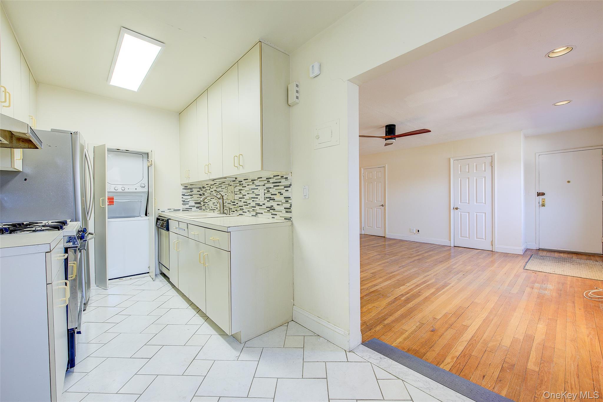 Coop Cross Island  Queens, NY 11357, MLS-979957-10