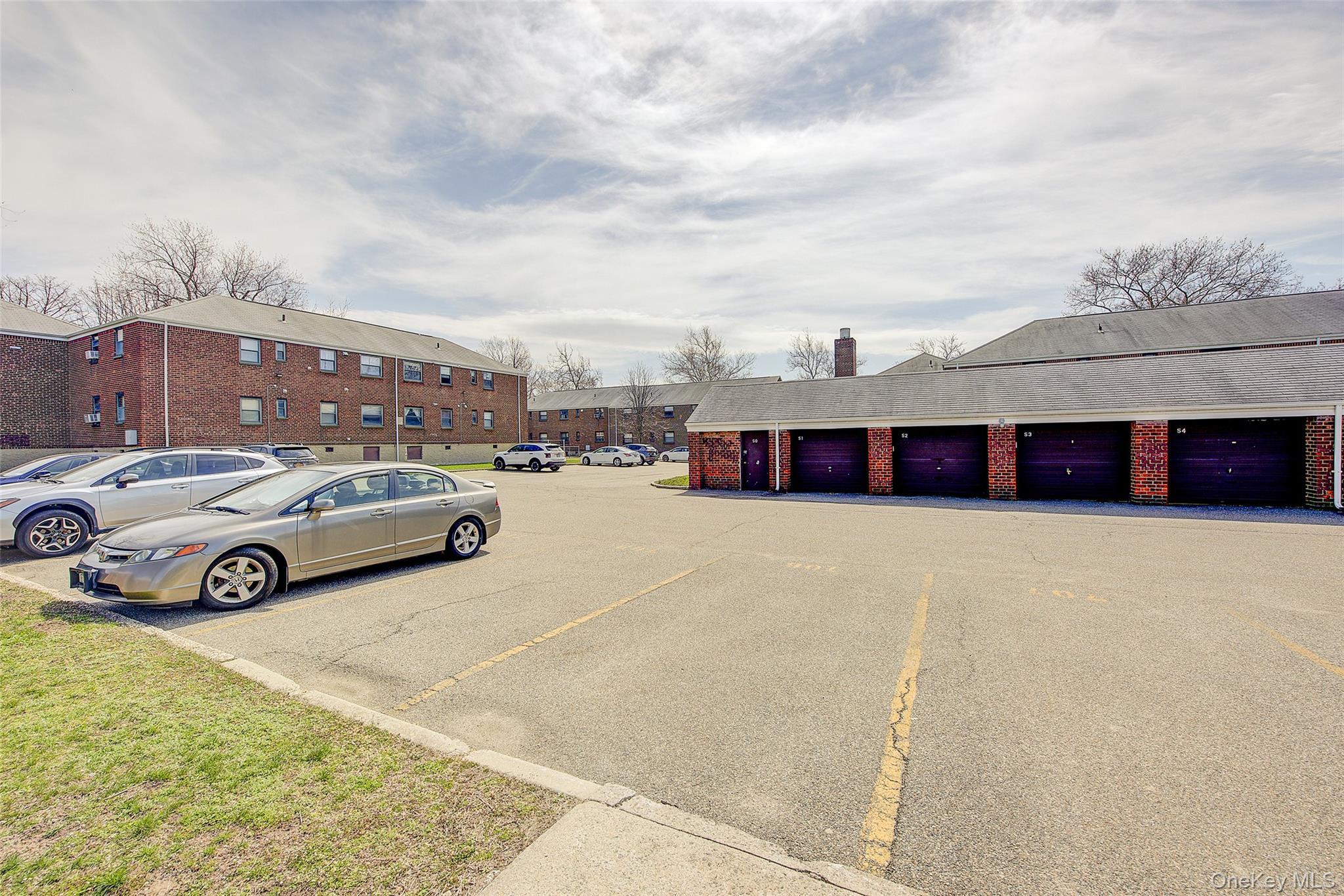 Coop Cross Island  Queens, NY 11357, MLS-979957-21