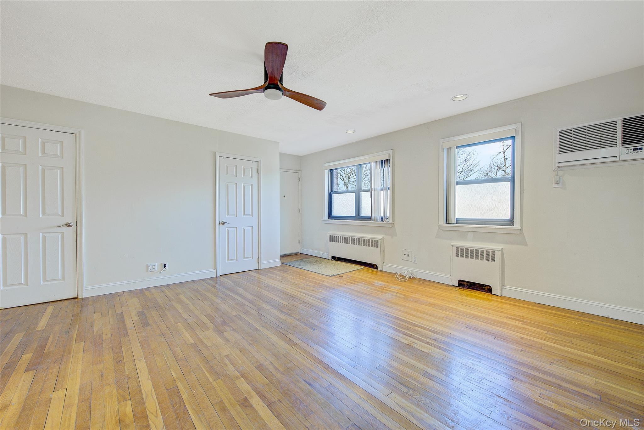 Coop Cross Island  Queens, NY 11357, MLS-979957-5