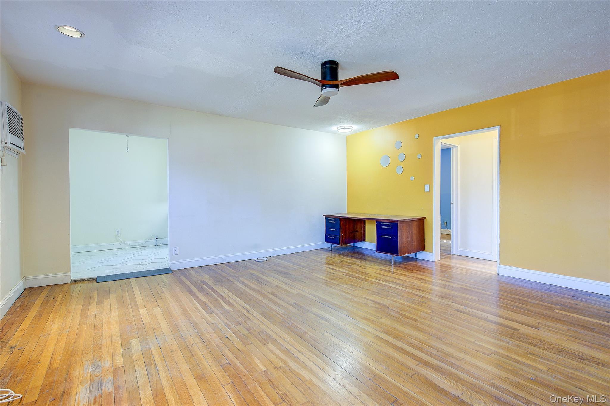 Coop Cross Island  Queens, NY 11357, MLS-979957-7