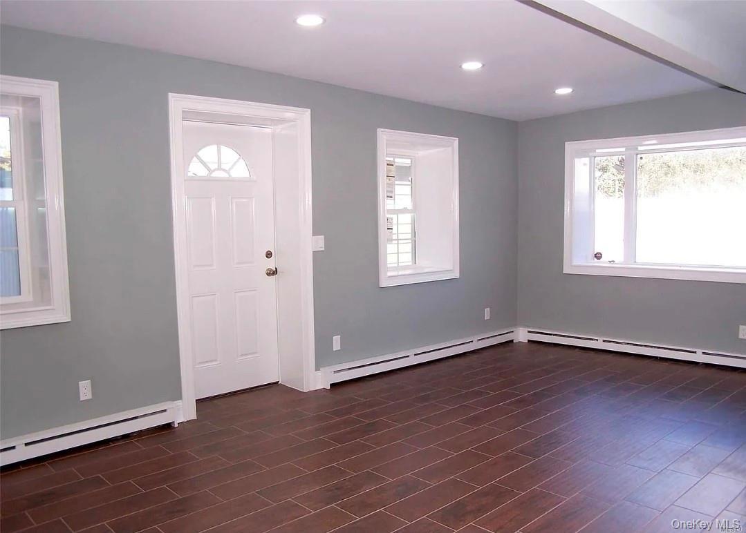 Single Family Ivy  Suffolk County, NY 11951, MLS-979960-11