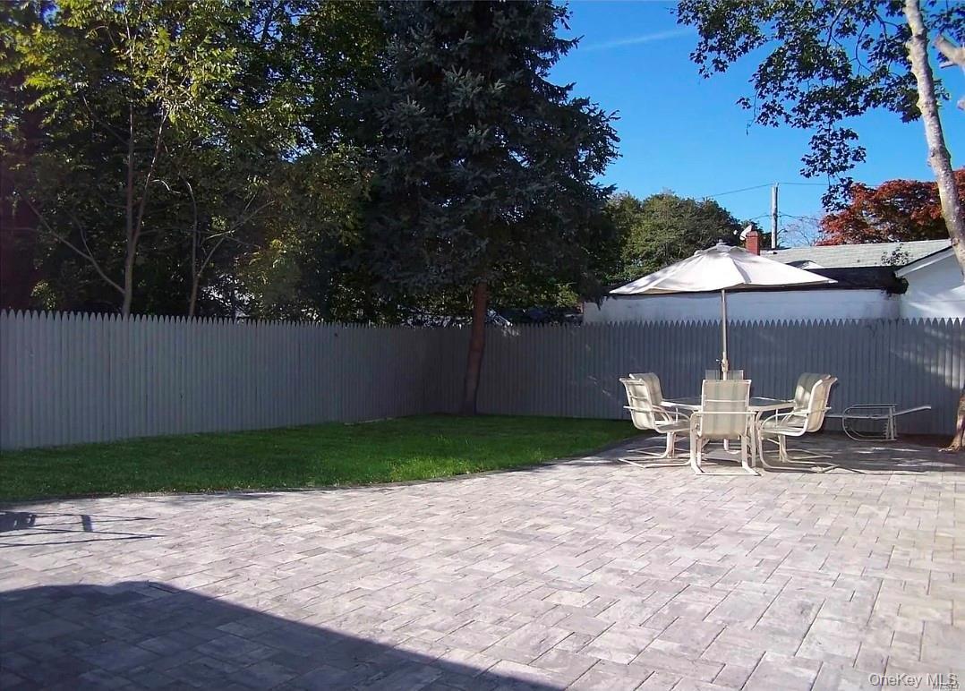 Single Family Ivy  Suffolk County, NY 11951, MLS-979960-16