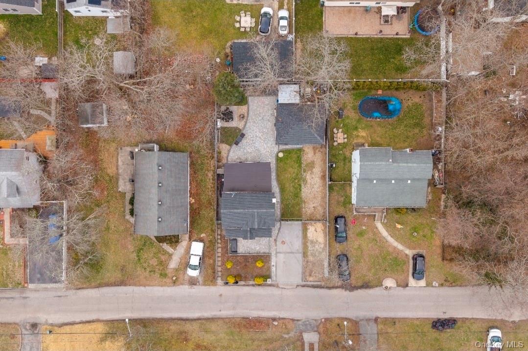 Single Family Ivy  Suffolk County, NY 11951, MLS-979960-19