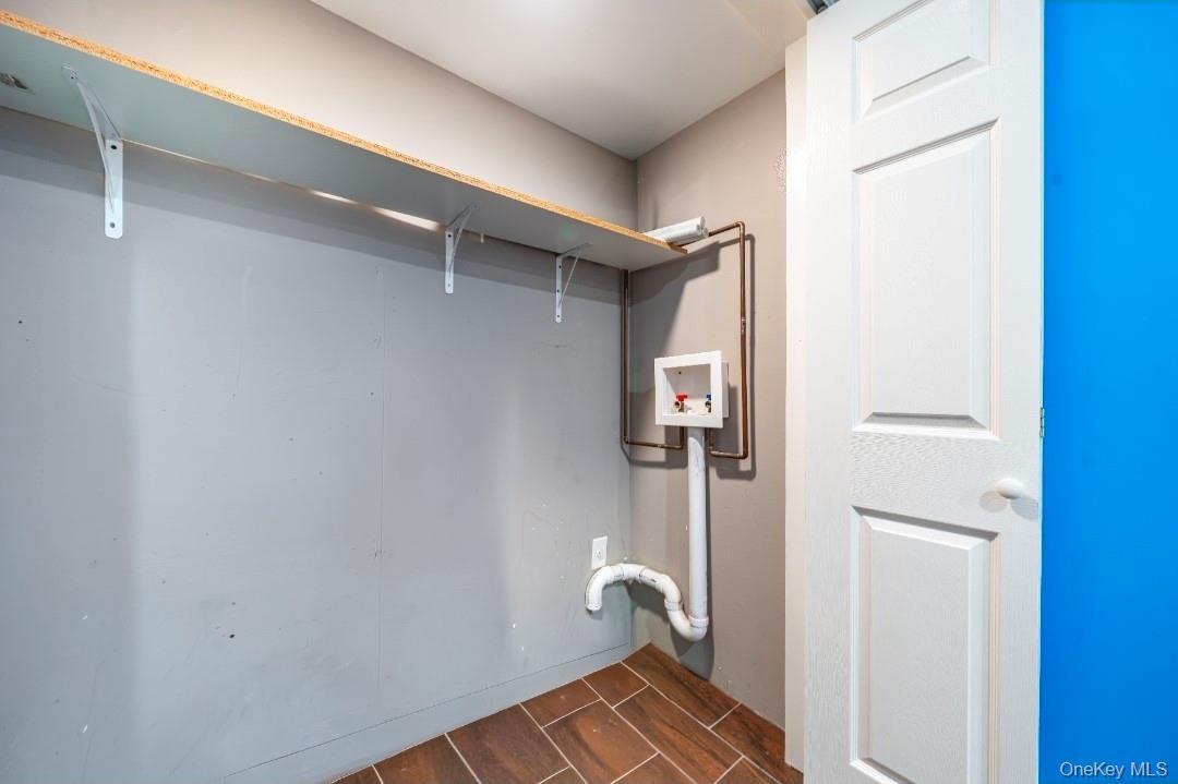 Single Family Ivy  Suffolk County, NY 11951, MLS-979960-4