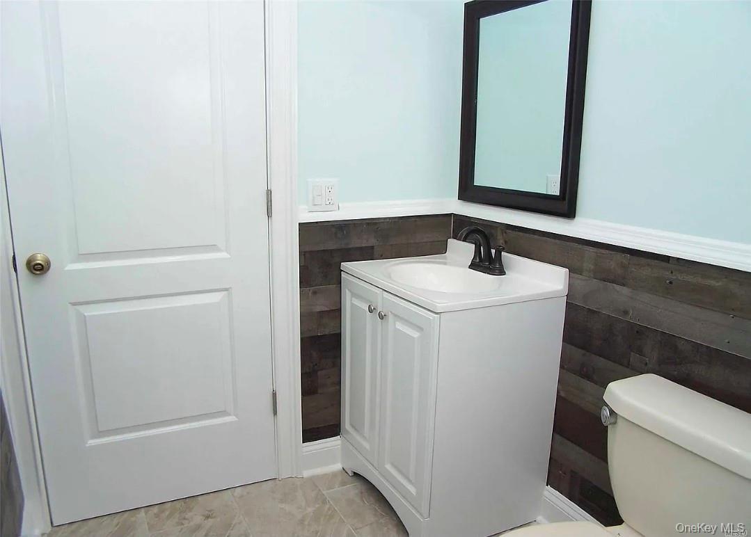 Single Family Ivy  Suffolk County, NY 11951, MLS-979960-9