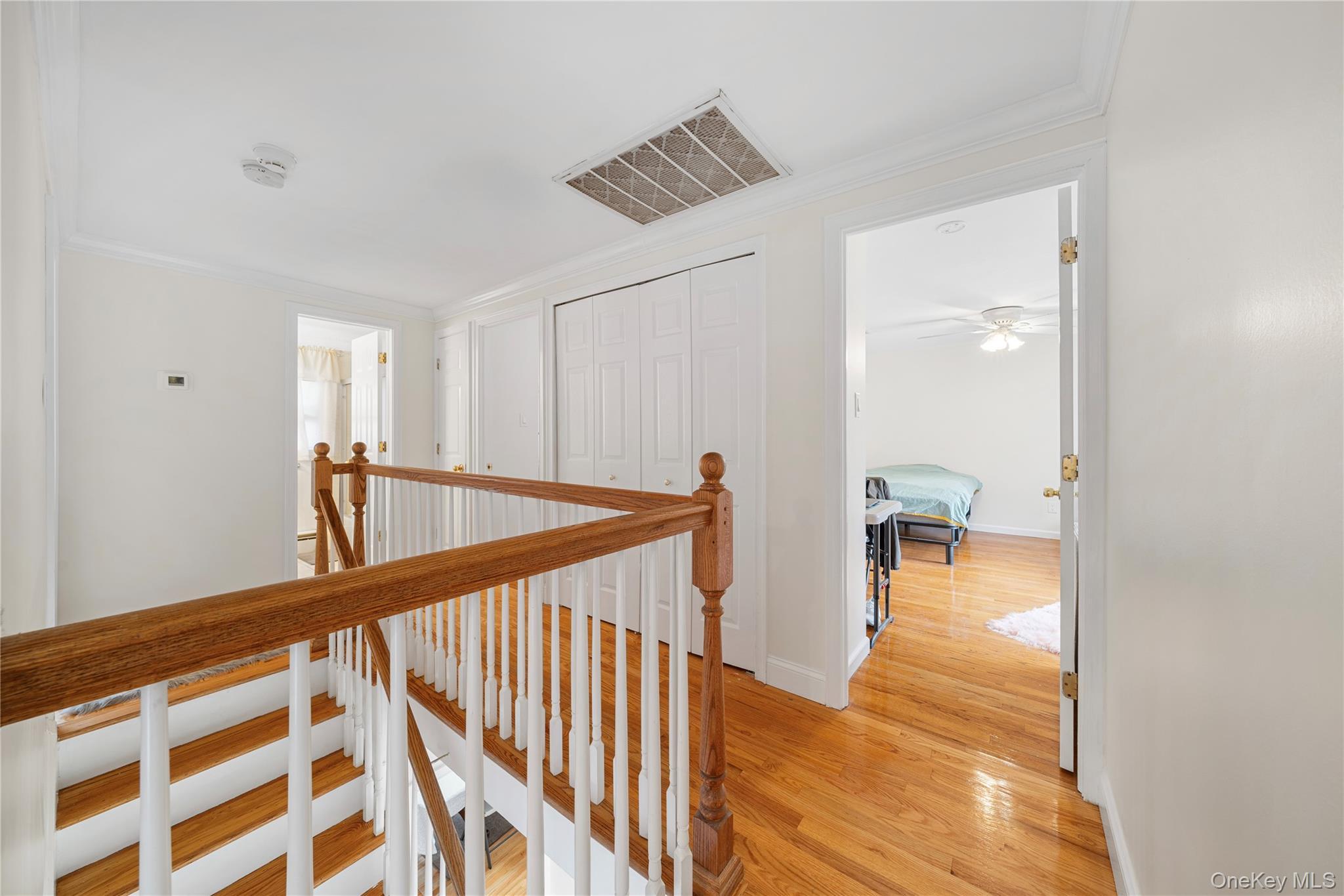 Single Family Split Rail  Suffolk County, NY 11733, MLS-979962-16