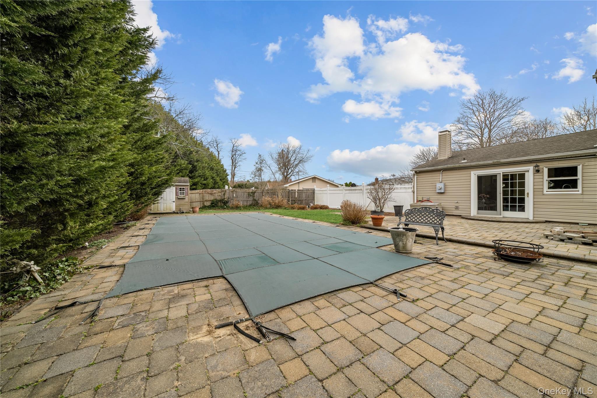 Single Family Split Rail  Suffolk County, NY 11733, MLS-979962-23