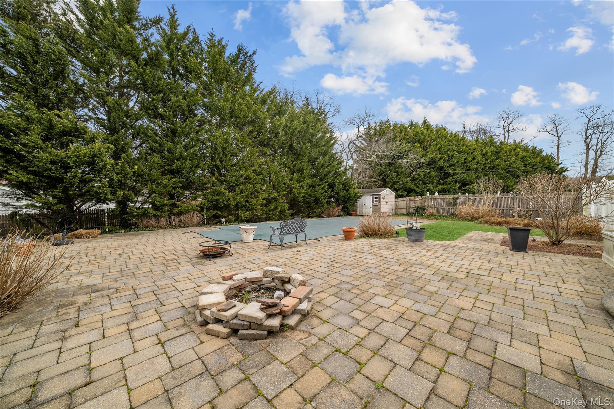 Single Family Split Rail  Suffolk County, NY 11733, MLS-979962-24