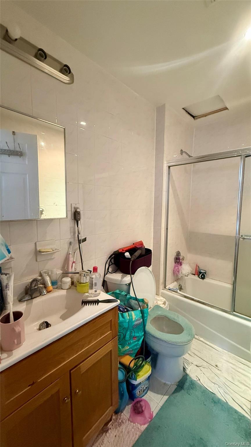 Condo 41st  Queens, NY 11355, MLS-979975-11