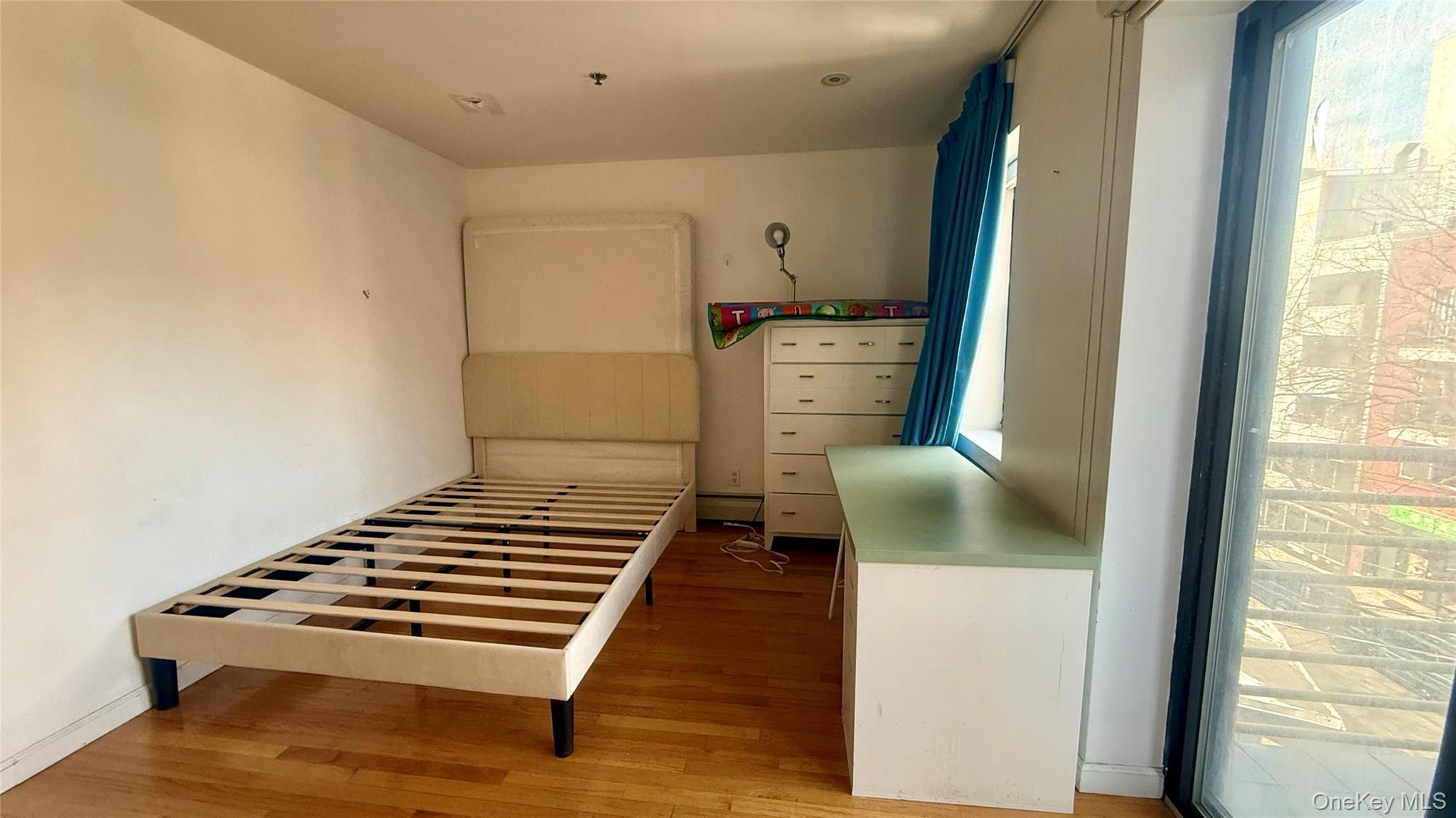 Condo 41st  Queens, NY 11355, MLS-979975-5