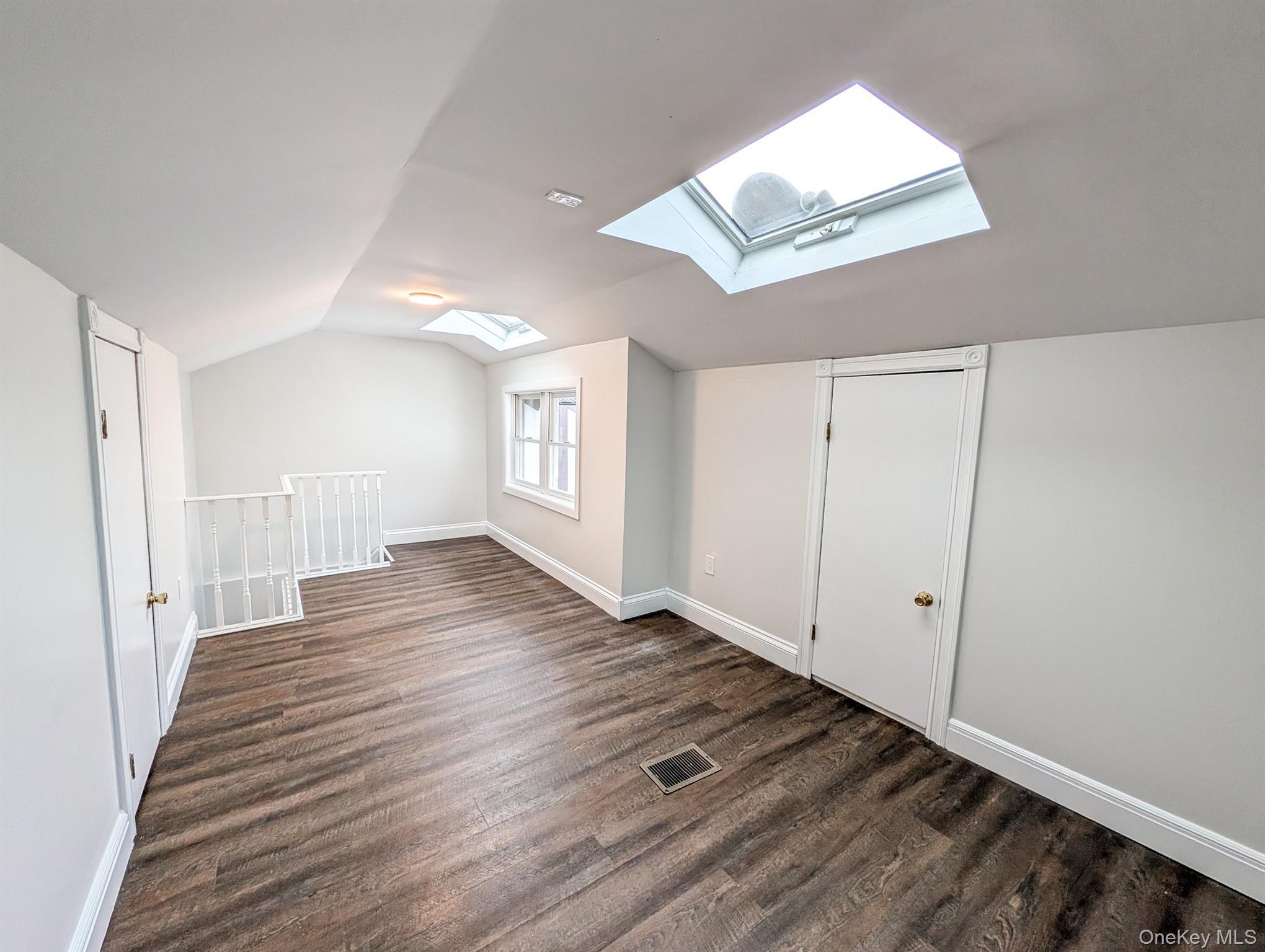 Condo Amesworth  Suffolk County, NY 11953, MLS-979977-18