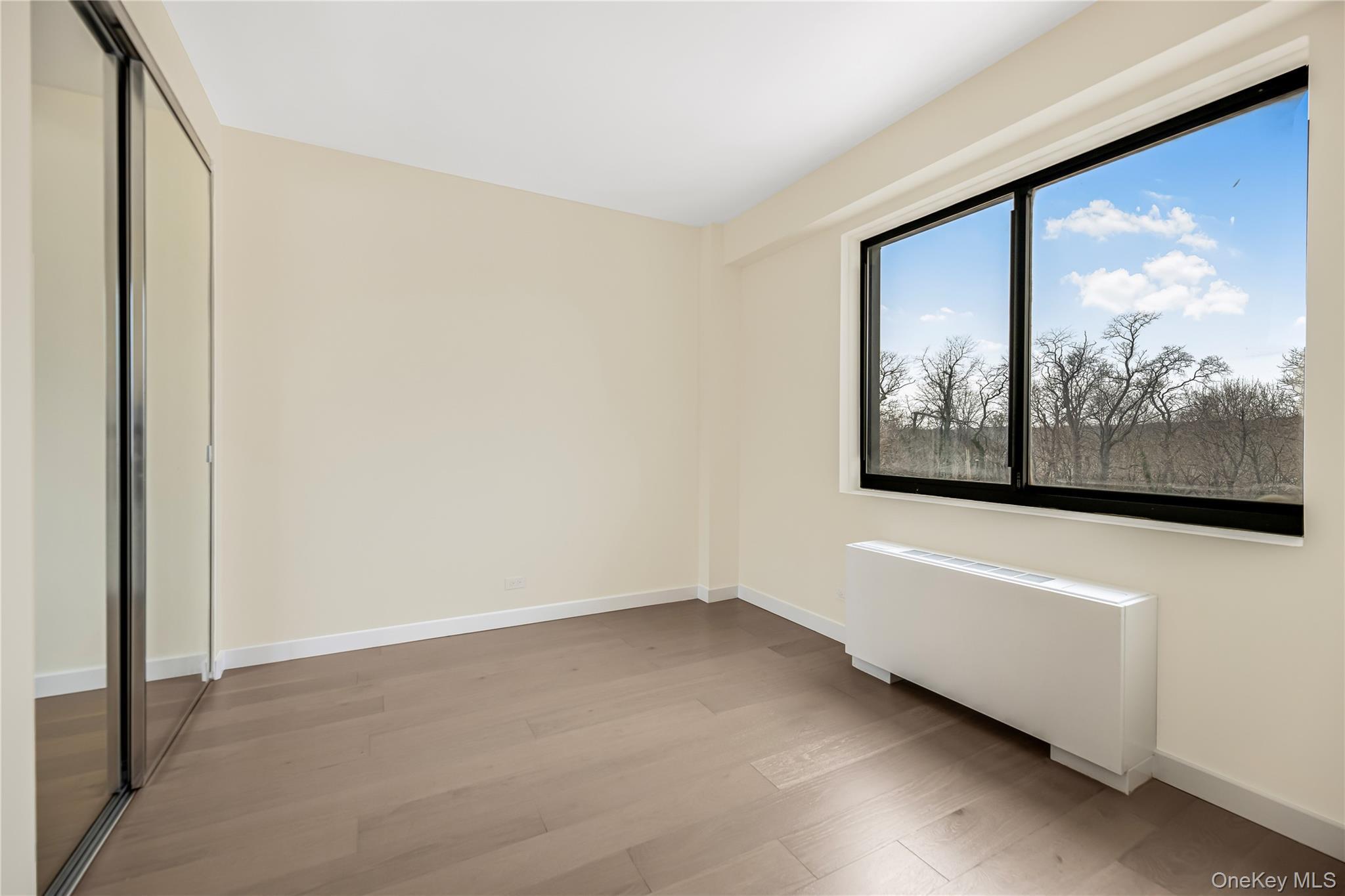 Coop Hudson Manor Bronx, NY 10463, MLS-979981-12