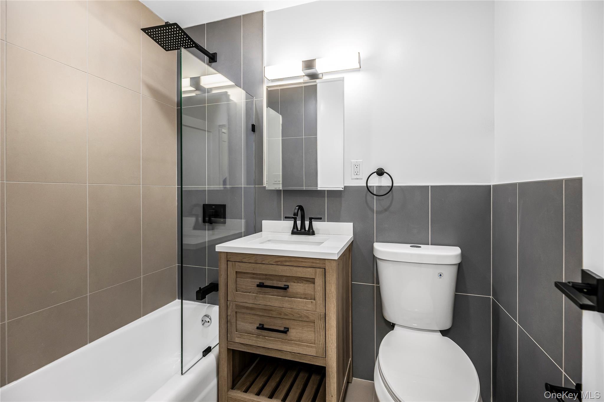 Coop Hudson Manor Bronx, NY 10463, MLS-979981-13