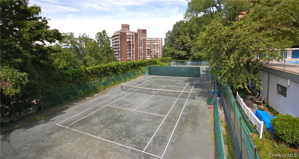 Coop Hudson Manor Bronx, NY 10463, MLS-979981-15