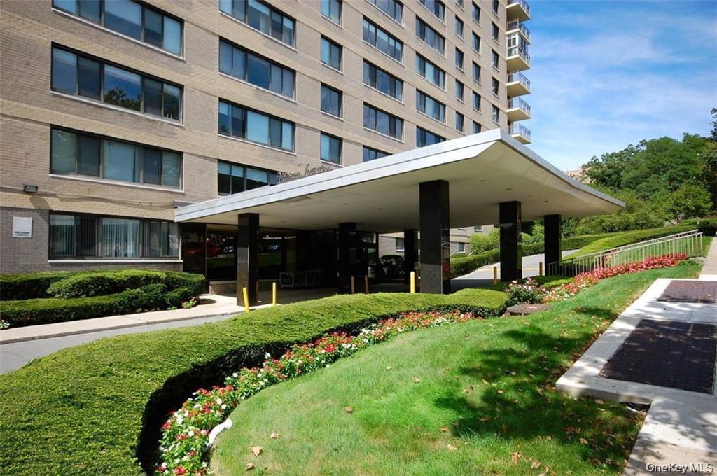 Coop Hudson Manor Bronx, NY 10463, MLS-979981-17