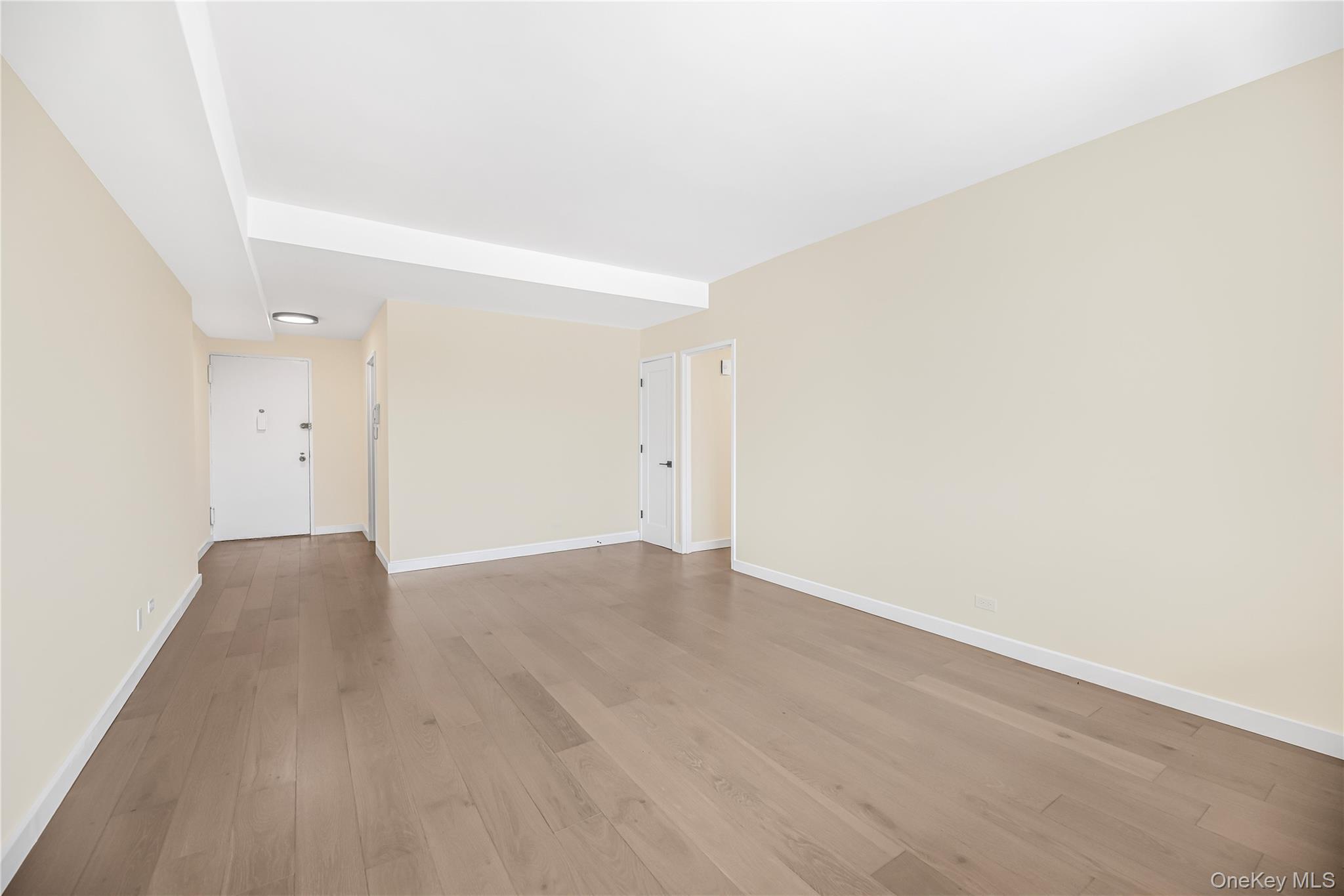 Coop Hudson Manor Bronx, NY 10463, MLS-979981-5