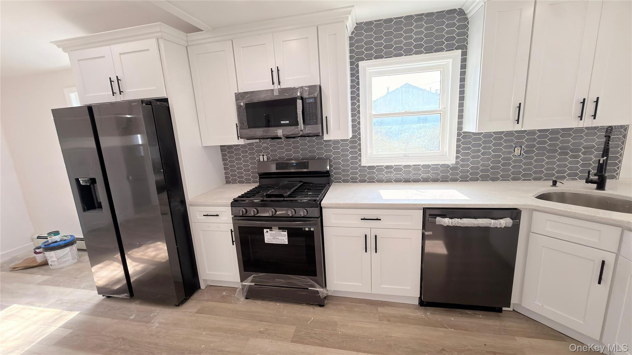 Single Family 15th  Suffolk County, NY 11704, MLS-979984-16