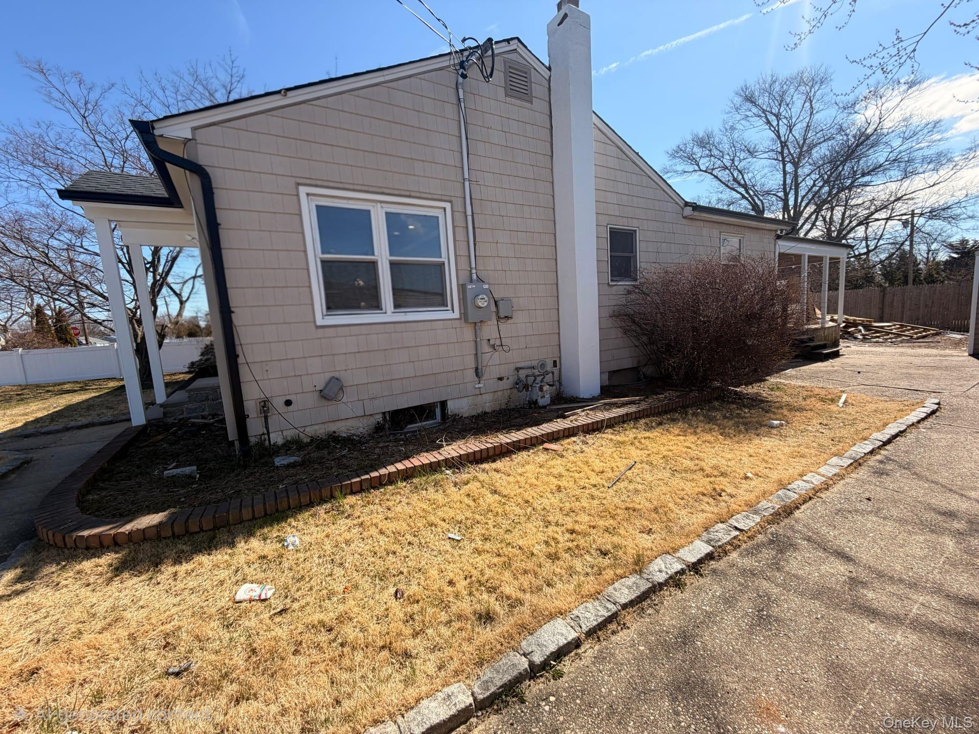 Single Family 15th  Suffolk County, NY 11704, MLS-979984-3