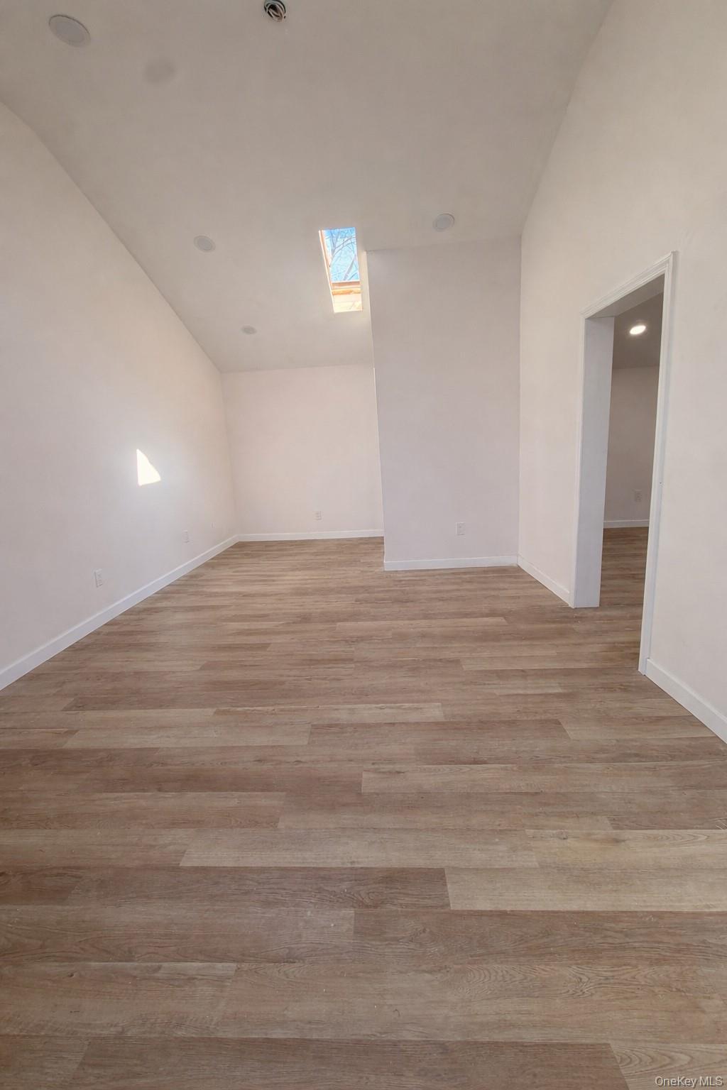 Single Family 15th  Suffolk County, NY 11704, MLS-979984-5