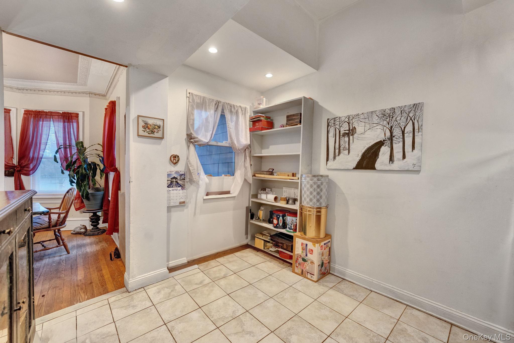 Single Family Bayview  Nassau County, NY 11520, MLS-979987-16