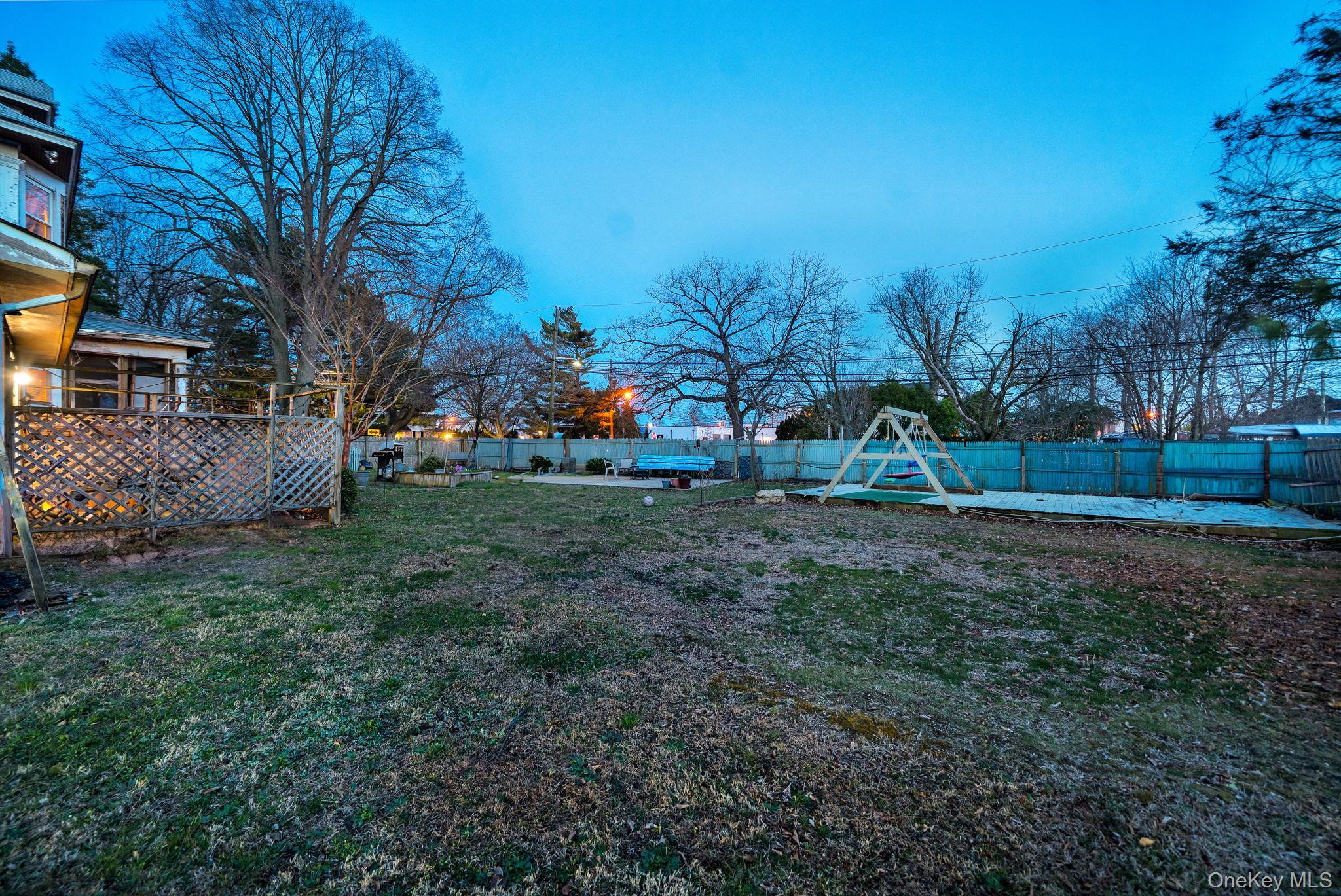 Single Family Bayview  Nassau County, NY 11520, MLS-979987-42