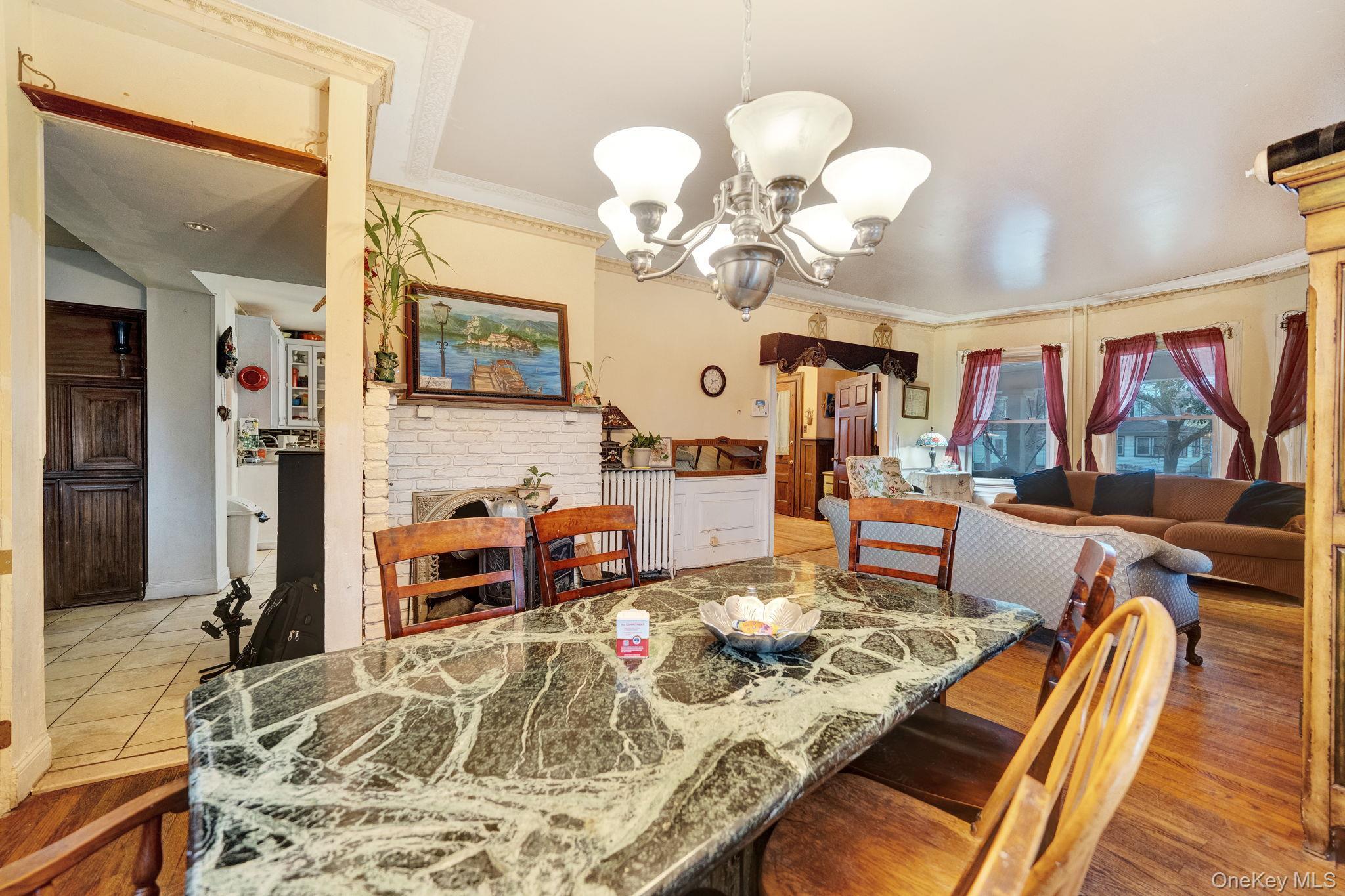 Single Family Bayview  Nassau County, NY 11520, MLS-979987-6