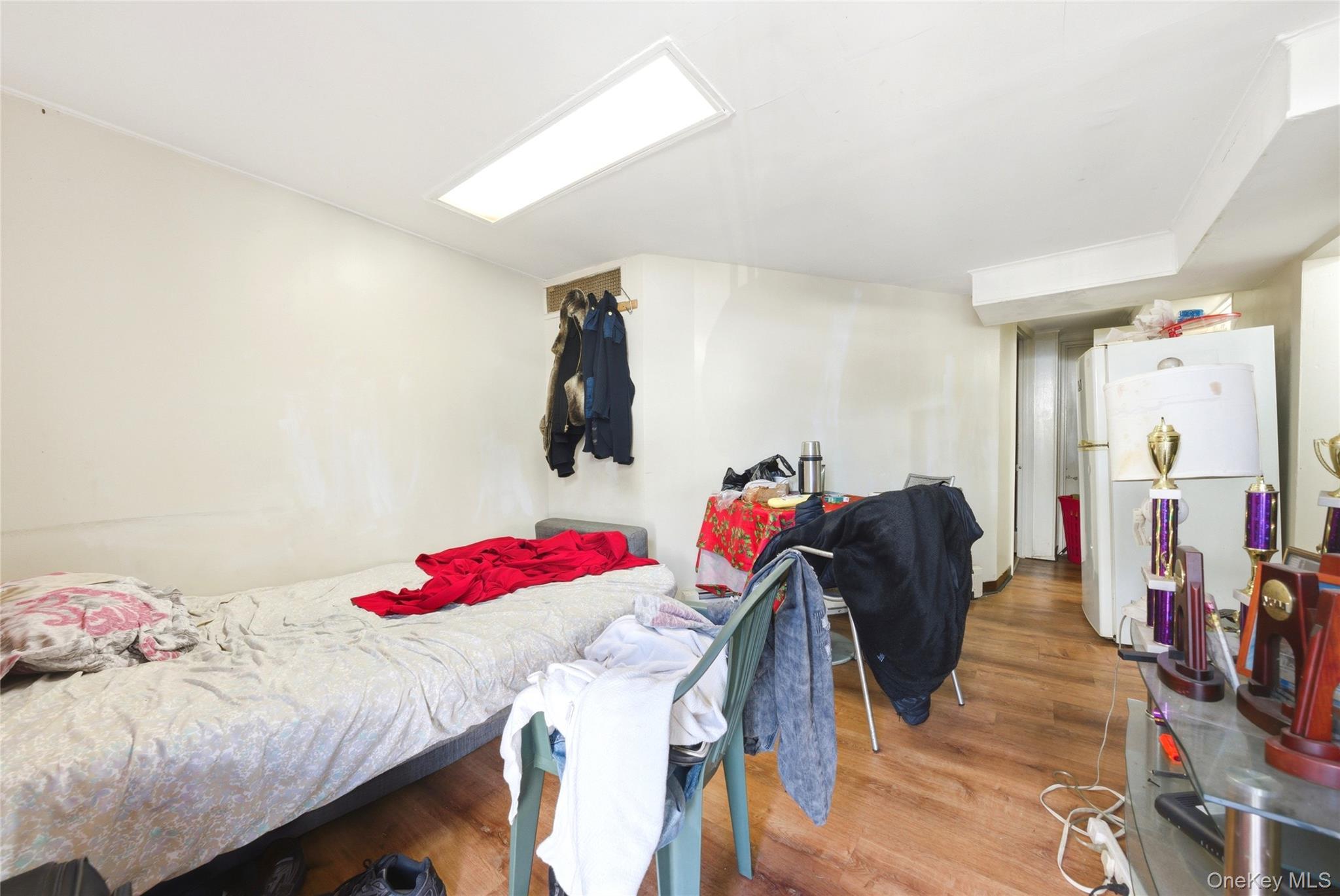 Single Family Oak Bronx, NY 10467, MLS-979988-17
