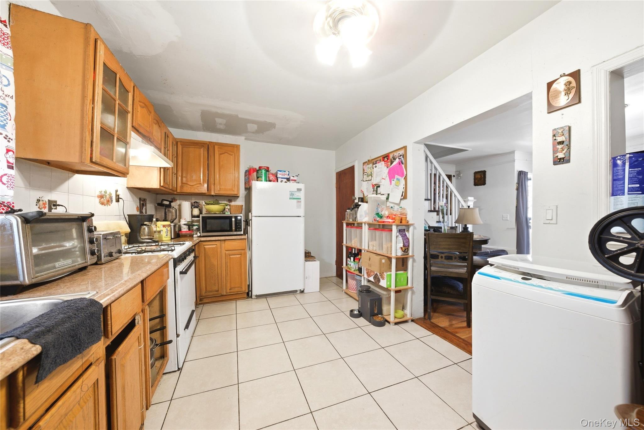 Single Family Oak Bronx, NY 10467, MLS-979988-19