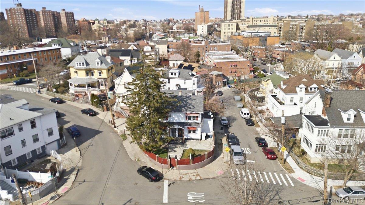 Single Family Oak Bronx, NY 10467, MLS-979988-2