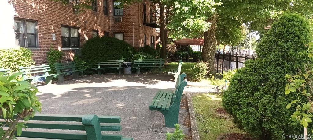Coop Kew Gardens Queens, NY 11418, MLS-979991-11
