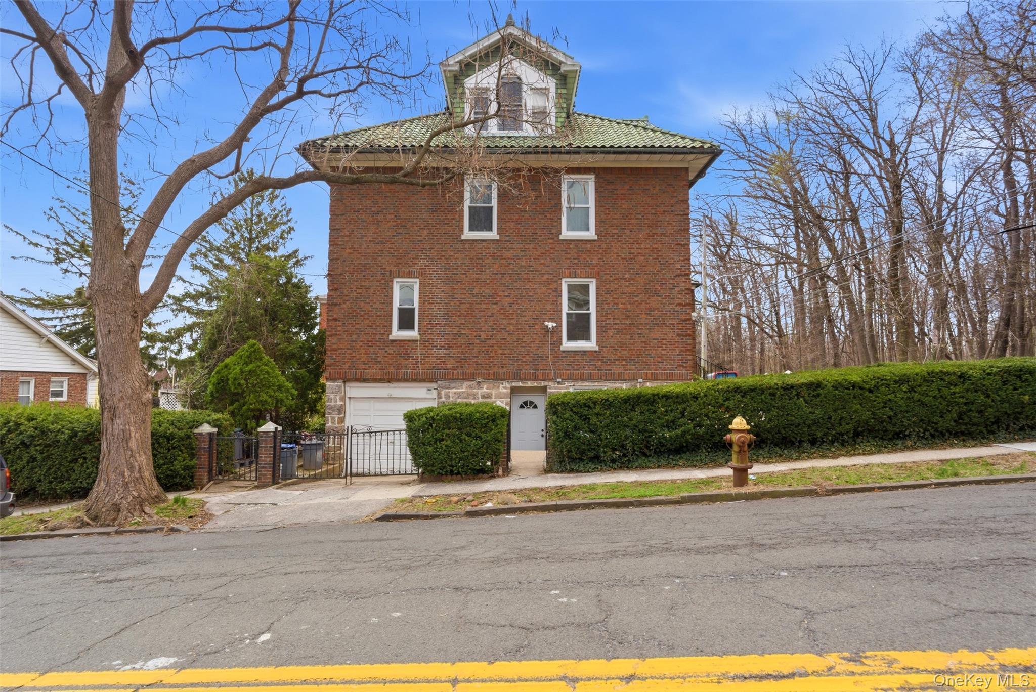 Single Family Parkway N Westchester County, NY 10704, MLS-980003-42