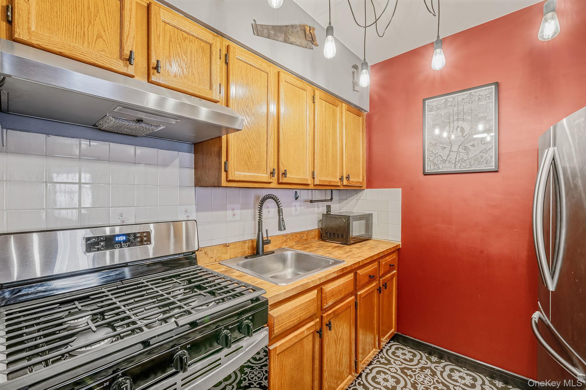 Single Family Lexington  Brooklyn, NY 11221, MLS-980005-31