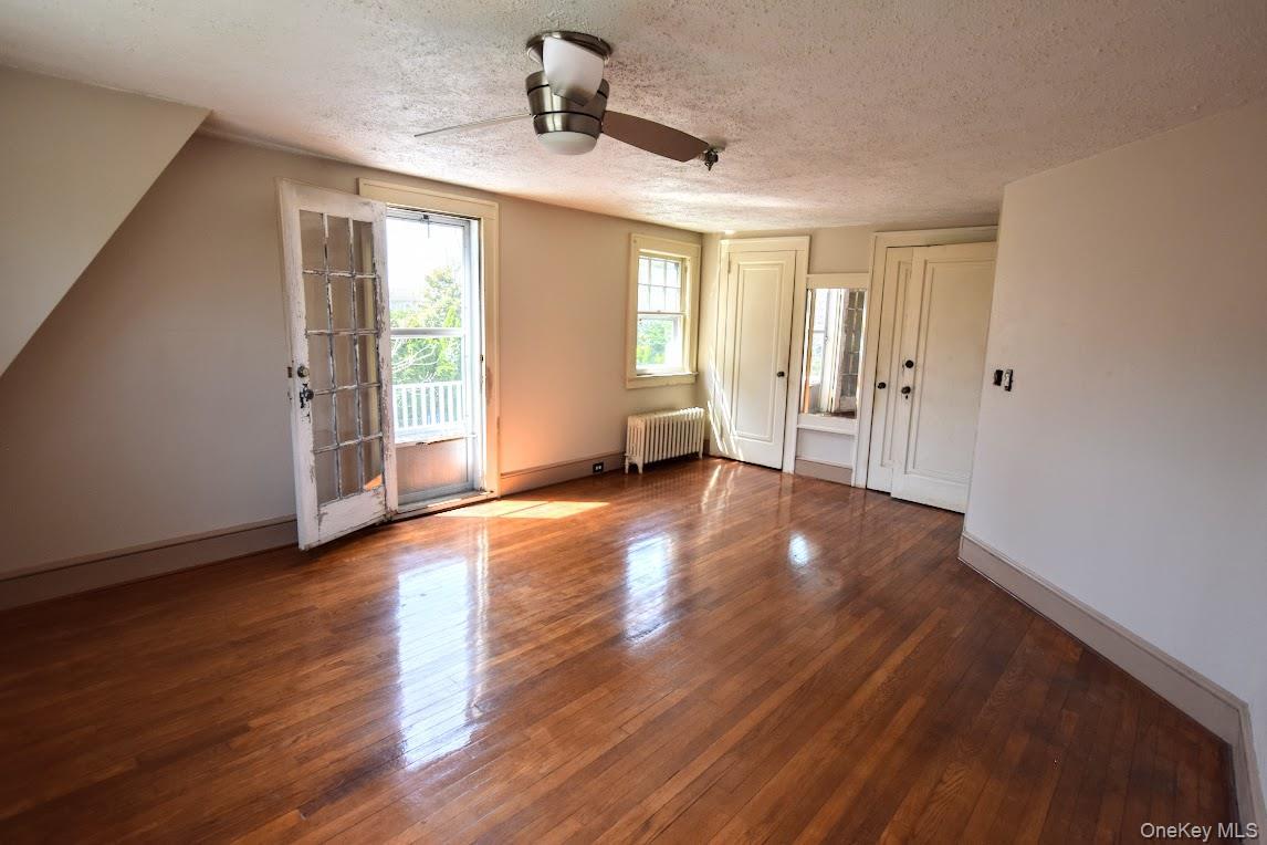 Single Family Hulse Street  Suffolk County, NY 11713, MLS-980008-15