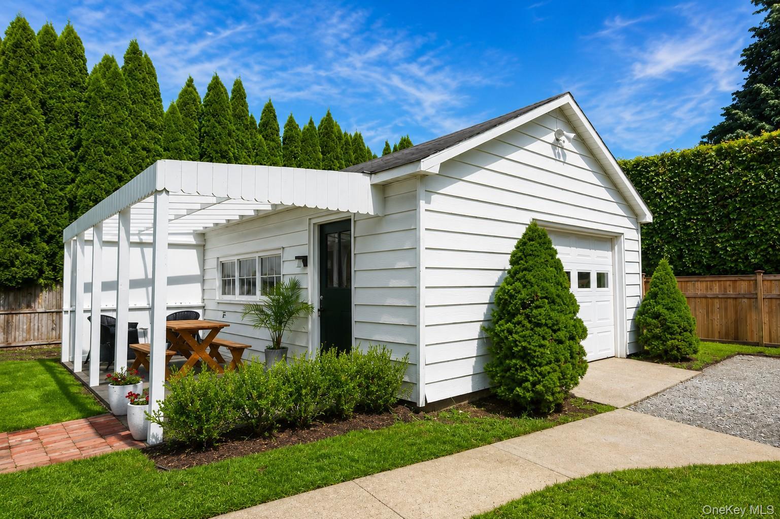 Single Family Hulse Street  Suffolk County, NY 11713, MLS-980008-4