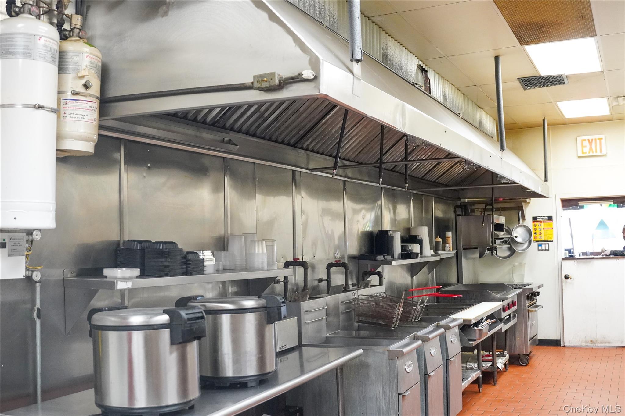 Commercial Sale Williamsbridge  Bronx, NY 10461, MLS-980011-41