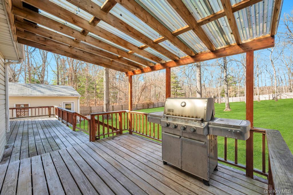 Single Family Giant Oak  Suffolk County, NY 11961, MLS-980015-14