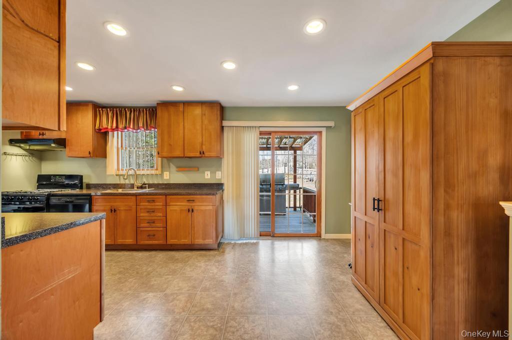 Single Family Giant Oak  Suffolk County, NY 11961, MLS-980015-18