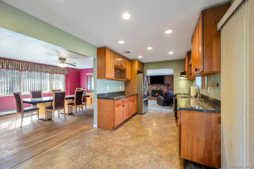 Single Family Giant Oak  Suffolk County, NY 11961, MLS-980015-20