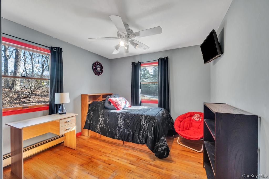 Single Family Giant Oak  Suffolk County, NY 11961, MLS-980015-32