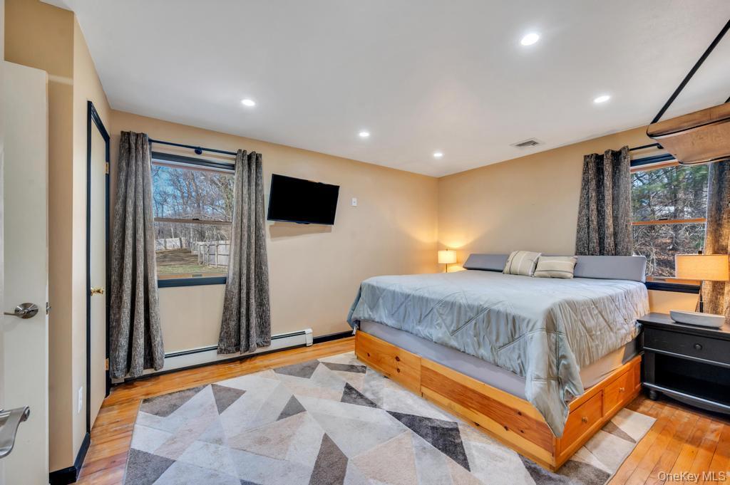 Single Family Giant Oak  Suffolk County, NY 11961, MLS-980015-34