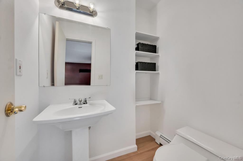 Single Family Giant Oak  Suffolk County, NY 11961, MLS-980015-36